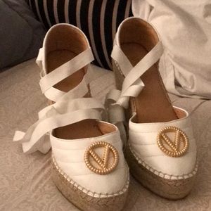 Valentino brand new wedge white with gold v